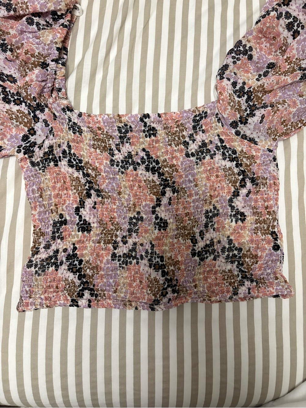 Free People Smocked Floral Puff Sleeve Crop Top - Picture 4 of 5